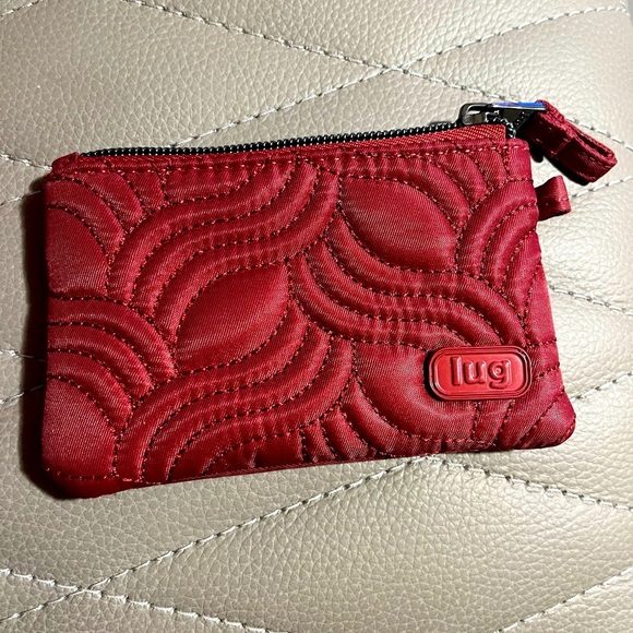 Lug Red Quilted Women's Zipper Pouch w/clear ID slot - Picture 2 of 4